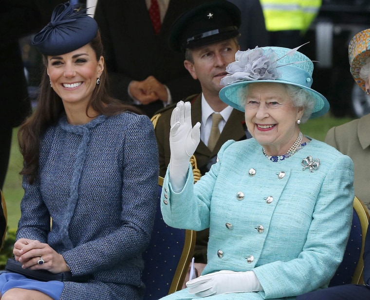 Image: Queen Elizabeth II and The Duke And Duchess Of Cambridge Visit The East Midlands